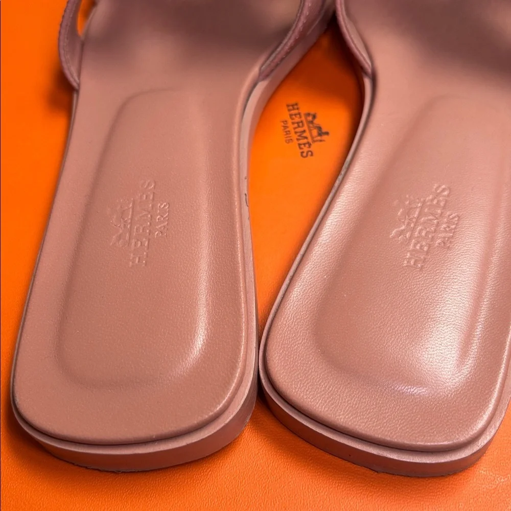 Authentic Hermes Oran Rose Aube size 8.5 - Picture 4 of 12